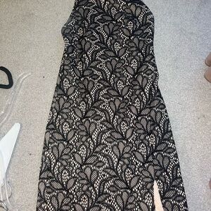 Elegant Black and Cream Lace Dress